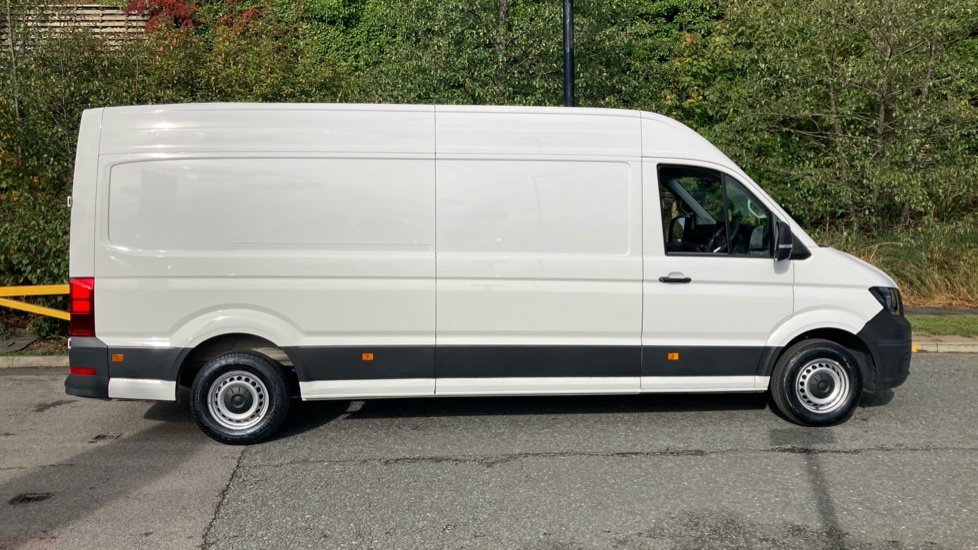 Volkswagen Crafter Cr35 Lwb Diesel Fwd 2.0 TDI 140PS Commerce High Roof Van - Image 9