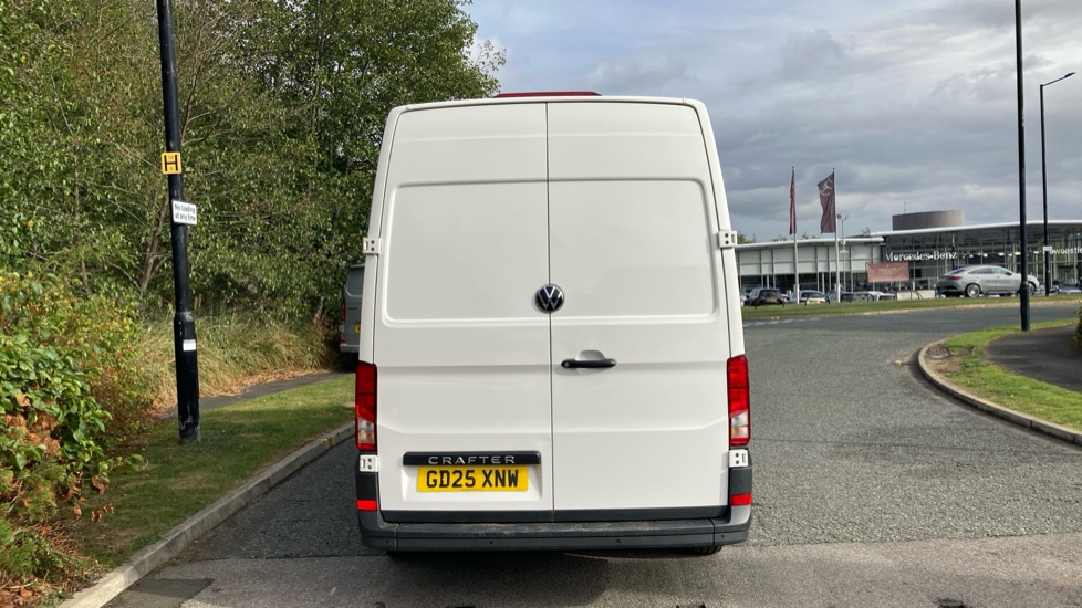 Volkswagen Crafter Cr35 Lwb Diesel Fwd 2.0 TDI 140PS Commerce High Roof Van - Image 11
