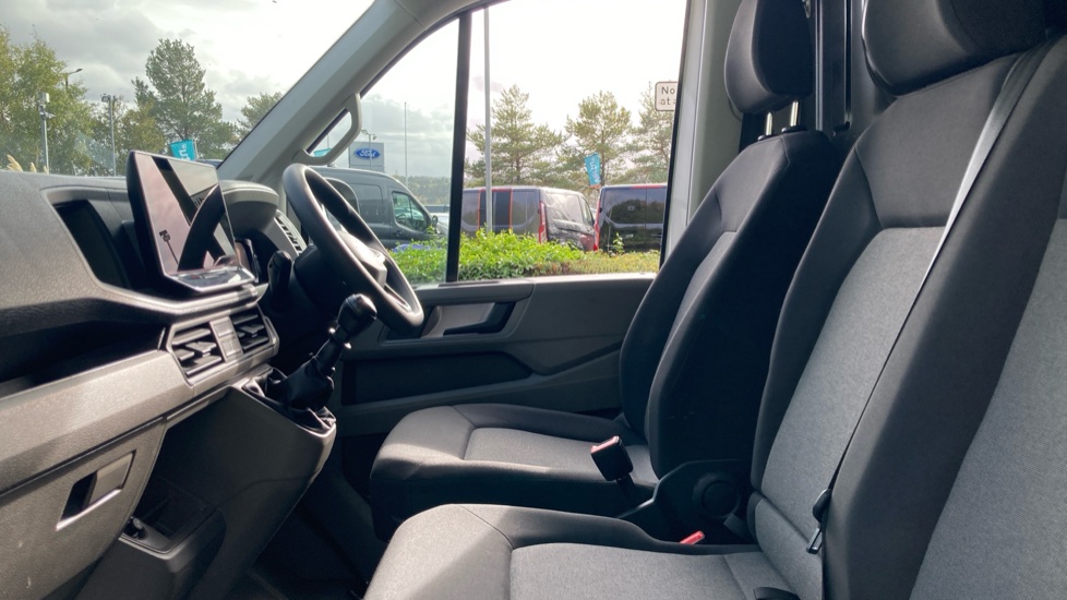 Volkswagen Crafter Cr35 Lwb Diesel Fwd 2.0 TDI 140PS Commerce High Roof Van - Image 13