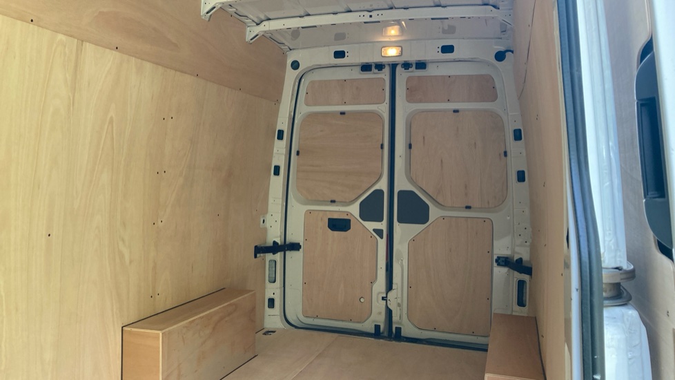 Volkswagen Crafter Cr35 Lwb Diesel Fwd 2.0 TDI 140PS Commerce High Roof Van - Image 14