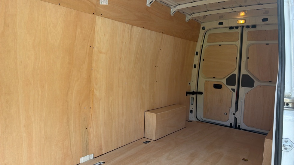 Volkswagen Crafter Cr35 Lwb Diesel Fwd 2.0 TDI 140PS Commerce High Roof Van - Image 14