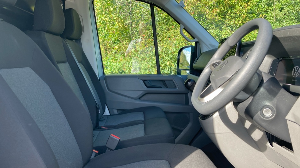 Volkswagen Crafter Cr35 Lwb Diesel Rwd 2.0 TDI 163PS HDE Commerce High Roof Van - Image 6