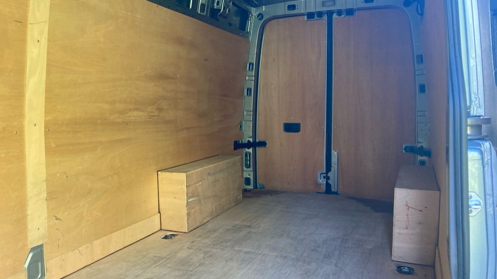 Volkswagen Crafter Cr35 Lwb Diesel Rwd 2.0 TDI 163PS HDE Commerce High Roof Van - Image 14