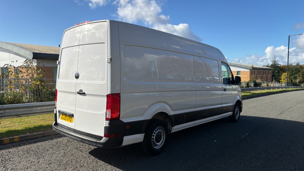 Volkswagen Crafter Cr35 Lwb Diesel Fwd 2.0 TDI 140PS Commerce High Roof Van - Image 10