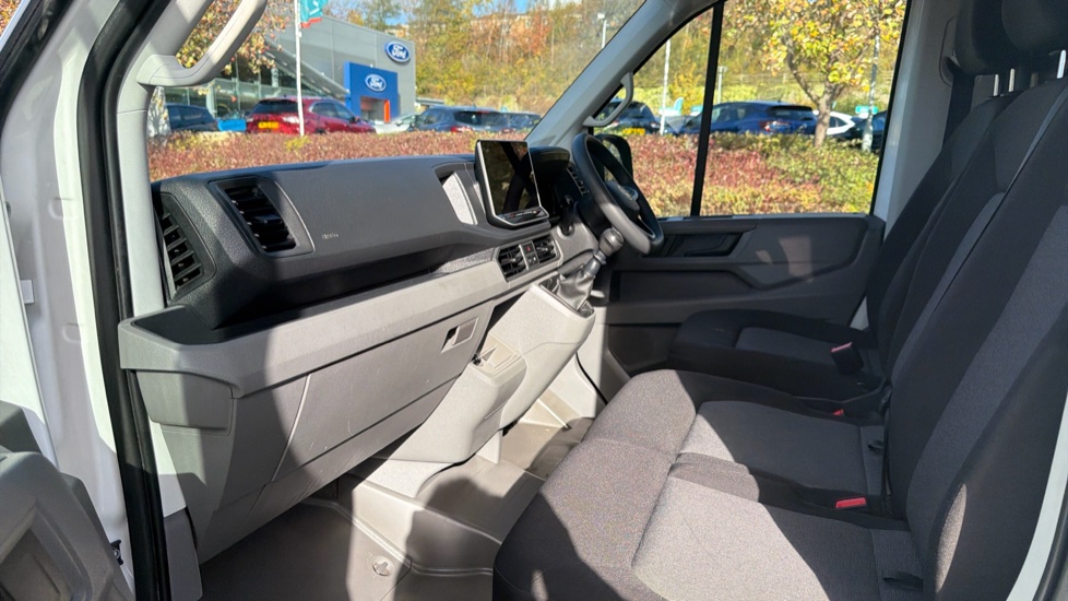 Volkswagen Crafter Cr35 Lwb Diesel Fwd 2.0 TDI 140PS Commerce High Roof Van - Image 13