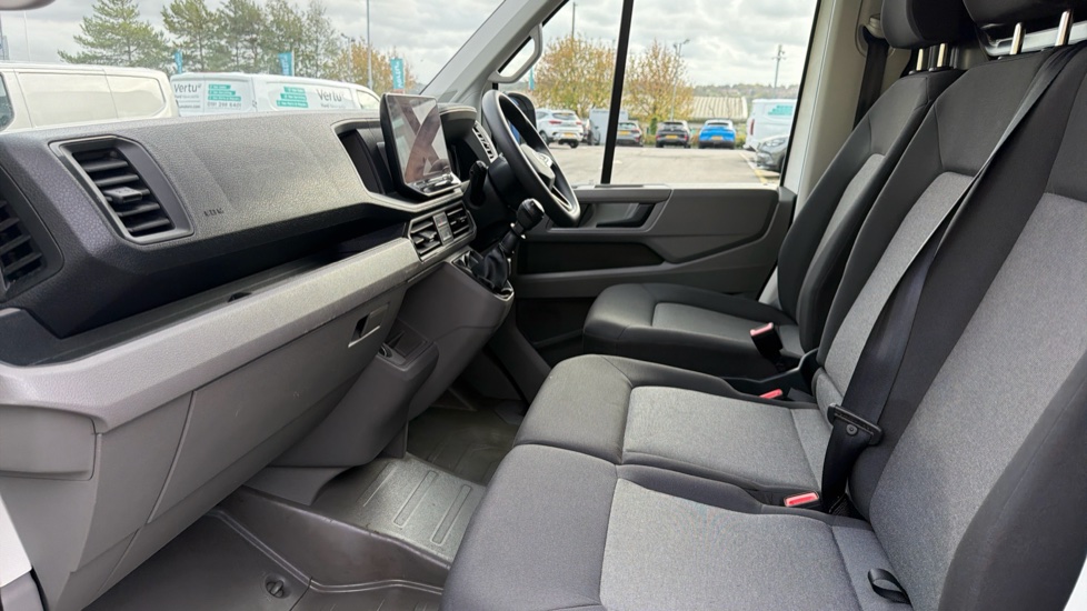 Volkswagen Crafter Cr35 Lwb Diesel Fwd 2.0 TDI 140PS Commerce High Roof Van - Image 13