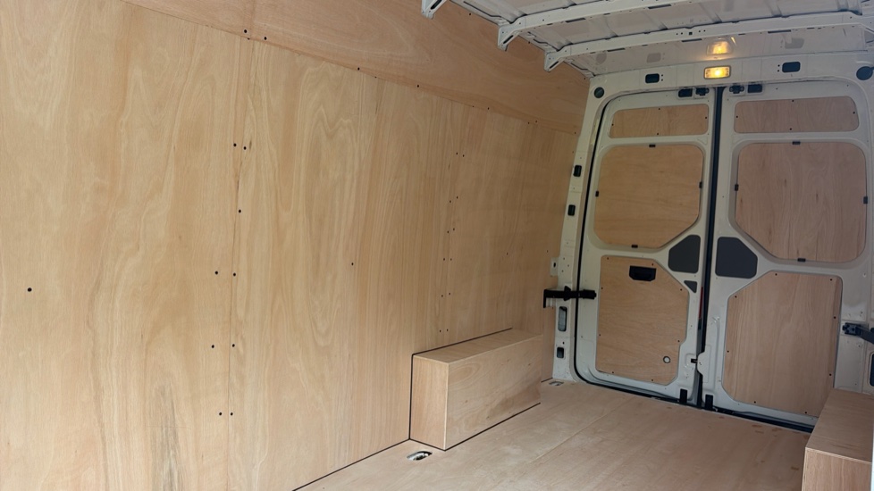 Volkswagen Crafter Cr35 Lwb Diesel Fwd 2.0 TDI 140PS Commerce High Roof Van - Image 14