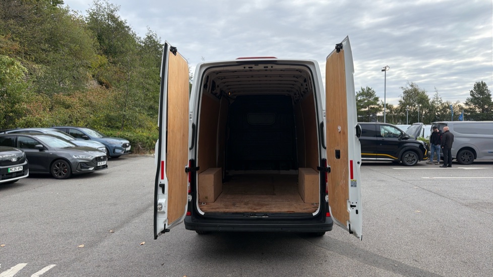 Volkswagen Crafter Cr35 Lwb Diesel Fwd 2.0 TDI 140PS Commerce High Roof Van - Image 3