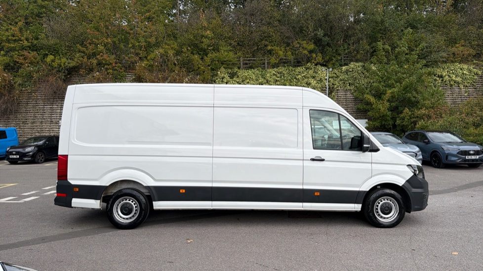 Volkswagen Crafter Cr35 Lwb Diesel Fwd 2.0 TDI 140PS Commerce High Roof Van - Image 9