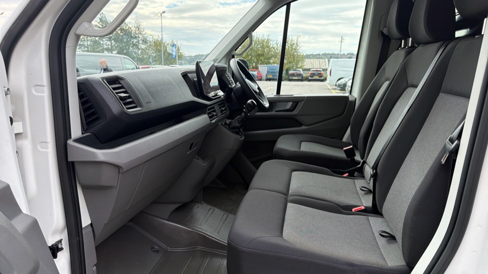Volkswagen Crafter Cr35 Lwb Diesel Fwd 2.0 TDI 140PS Commerce High Roof Van - Image 13