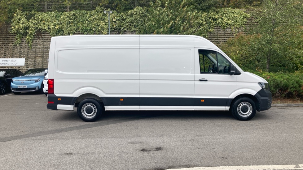 Volkswagen Crafter Cr35 Lwb Diesel Fwd 2.0 TDI 140PS Commerce High Roof Van - Image 9