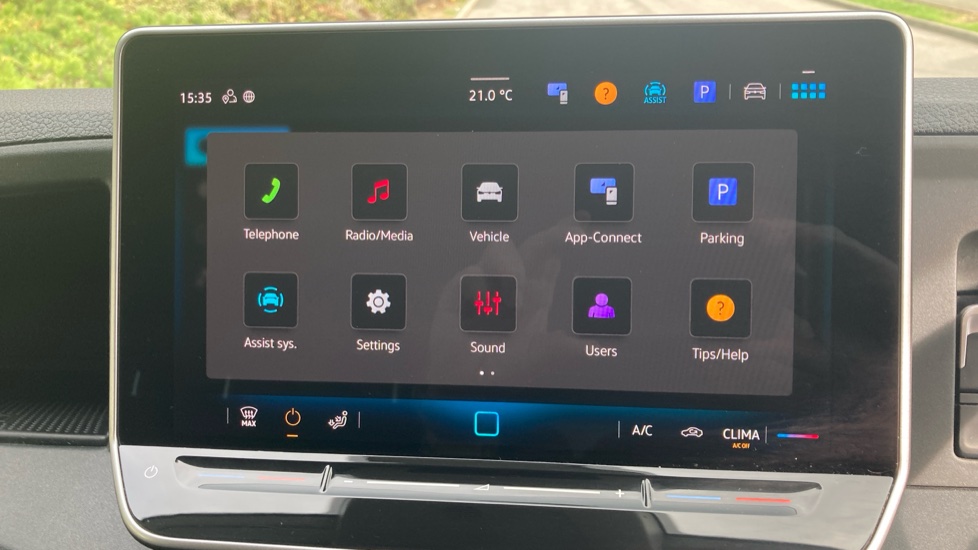 Volkswagen Crafter Cr35 Lwb Diesel Fwd 2.0 TDI 140PS Commerce High Roof Van - Image 15