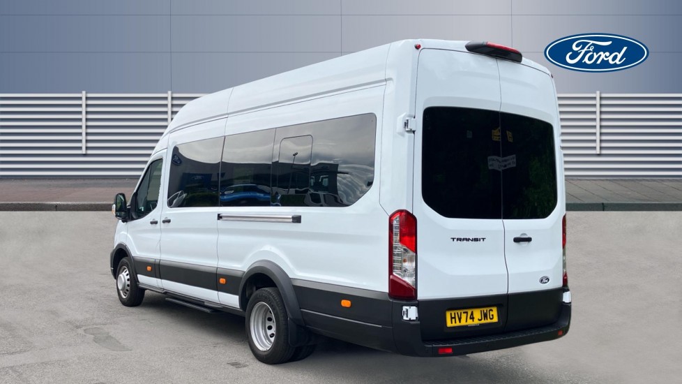 Ford Transit Minibus Transit 460 L4 Minibus Diesel Rwd 2.0 EcoBlue 165ps H3 17 Seater Trend [Nav] - Image 2