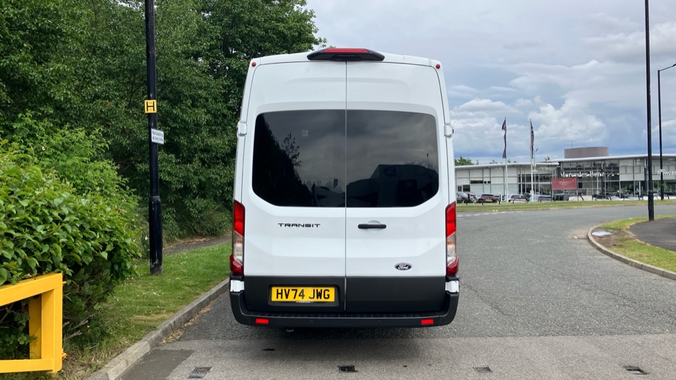 Ford Transit Minibus Transit 460 L4 Minibus Diesel Rwd 2.0 EcoBlue 165ps H3 17 Seater Trend [Nav] - Image 11