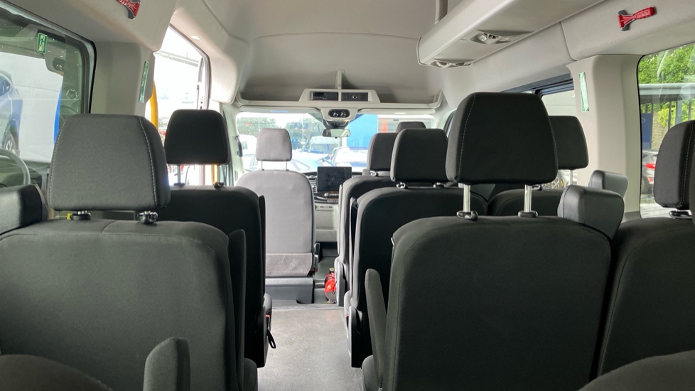 Ford Transit Minibus Transit 460 L4 Minibus Diesel Rwd 2.0 EcoBlue 165ps H3 17 Seater Trend [Nav] - Image 29