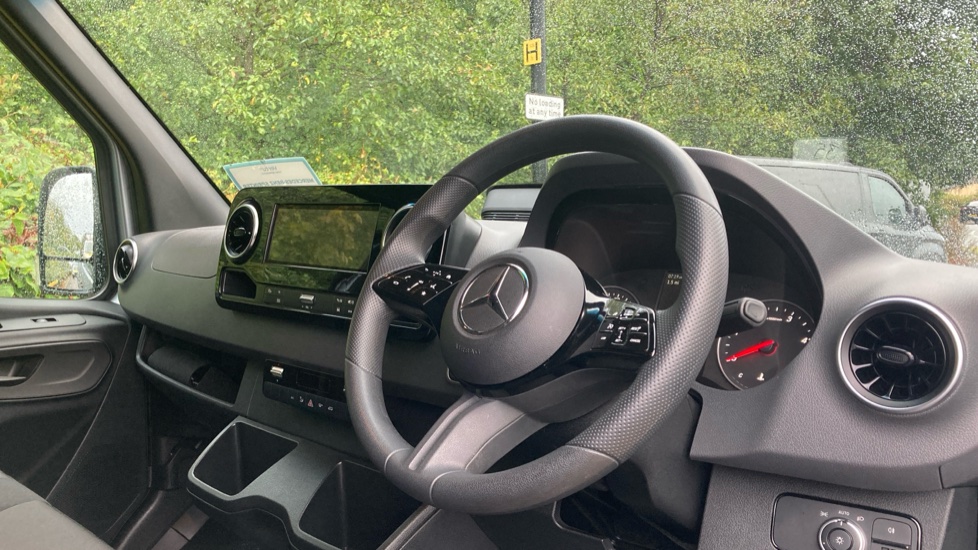 Mercedes-Benz Sprinter 315Cdi L2 Diesel Rwd 3.5t H2 Pro Van 9G-Tronic - Image 16