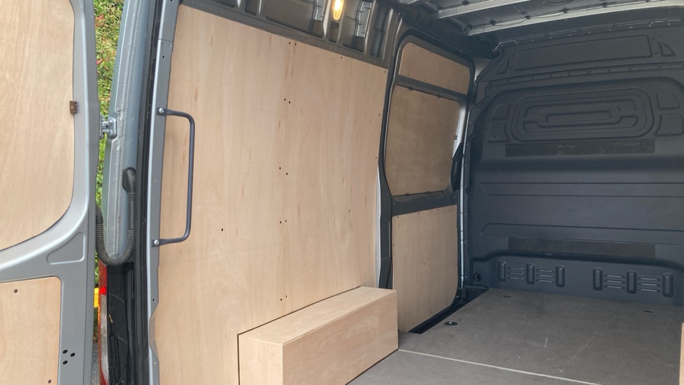 Mercedes-Benz Sprinter 315Cdi L2 Diesel Rwd 3.5t H2 Pro Van 9G-Tronic - Image 22