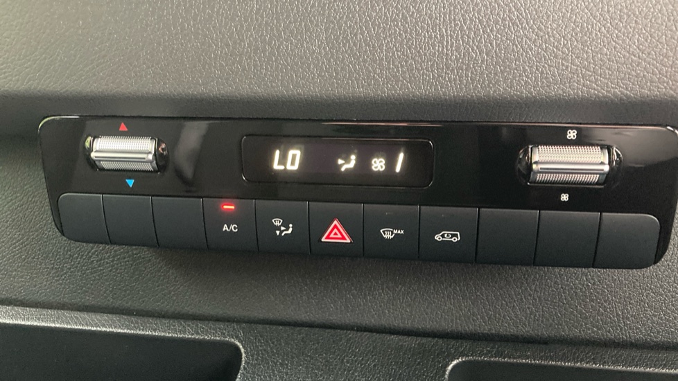 Mercedes-Benz Sprinter 315Cdi L2 Diesel Rwd 3.5t H2 Pro Van 9G-Tronic - Image 30