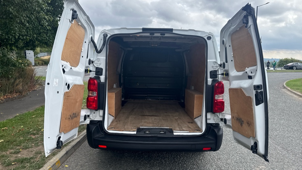 Citroen Dispatch Xl Diesel 1000 1.5 BlueHDi 100 Van Enterprise Edition - Image 12