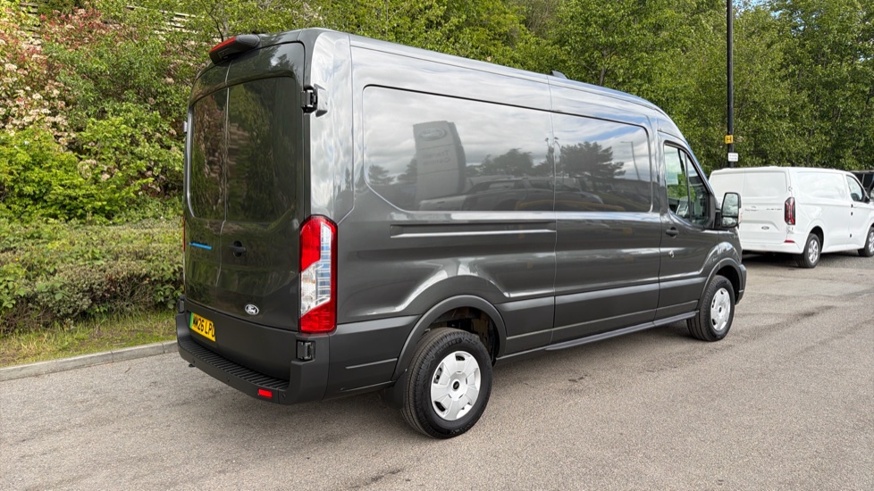Ford Transit E-350 L3 Rwd 135kW 68kWh H2 Trend Van Auto [DAP] - Image 10