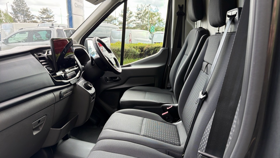 Ford Transit E-350 L3 Rwd 135kW 68kWh H2 Trend Van Auto [DAP] - Image 13