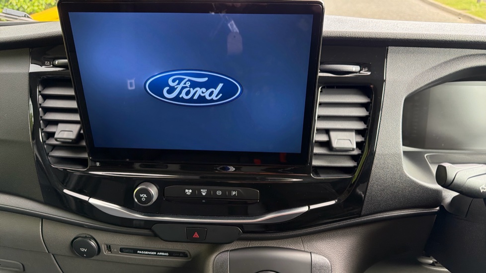 Ford Transit E-350 L3 Rwd 135kW 68kWh H2 Trend Van Auto [DAP] - Image 15