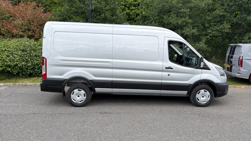 Ford Transit E-350 L3 Rwd 135kW 68kWh H2 Trend Van Auto [DAP] - Image 9