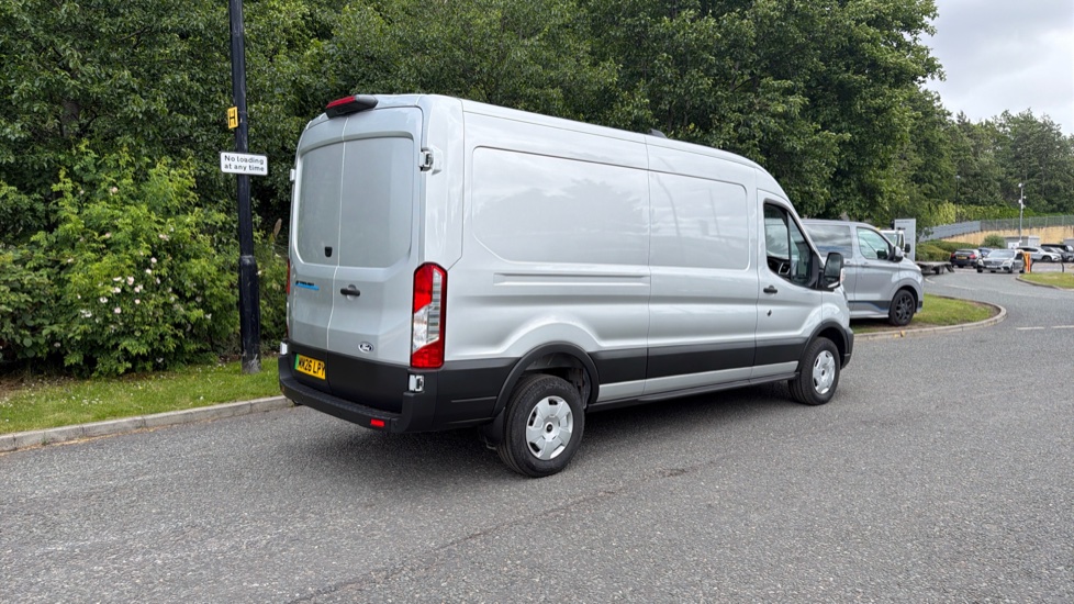 Ford Transit E-350 L3 Rwd 135kW 68kWh H2 Trend Van Auto [DAP] - Image 10