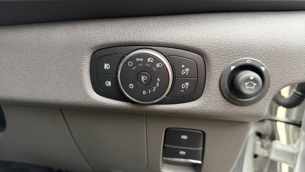 Ford Transit E-350 L3 Rwd 135kW 68kWh H2 Trend Van Auto [DAP] - Image 26