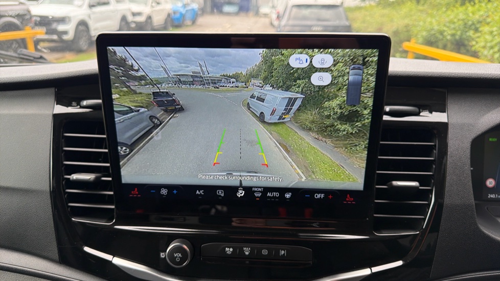 Ford Transit E-350 L3 Rwd 135kW 68kWh H2 Trend Van Auto [DAP] - Image 30