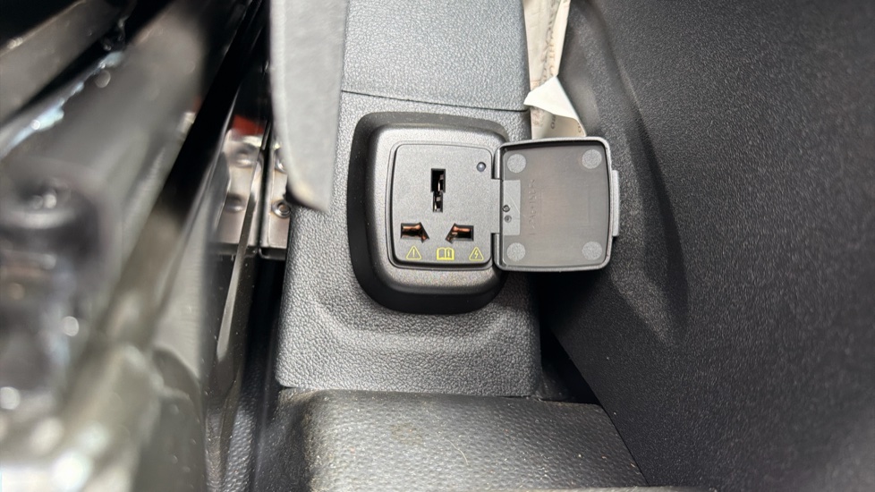 Ford Transit E-350 L3 Rwd 135kW 68kWh H2 Trend Van Auto [DAP] - Image 37
