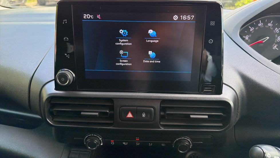 Peugeot Partner Standard Diesel 1000 1.5 BlueHDi 100 Professional Premium + Van - Image 22