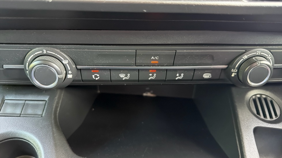 Peugeot Partner Standard Diesel 1000 1.5 BlueHDi 100 Professional Premium + Van - Image 23