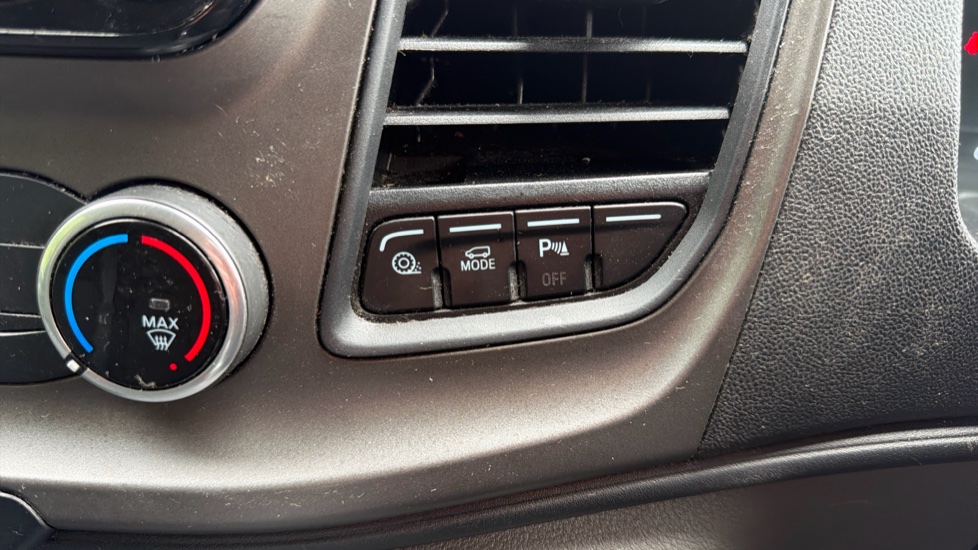 Ford Transit Custom 320 L1 Diesel Fwd 2.0 EcoBlue Hybrid 130ps High Roof Trend Van - Image 24