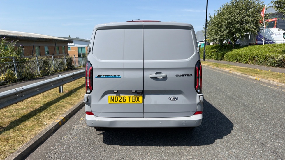 Ford Transit Custom E-320 L1 Rwd 100kW 65kWh H1 Van Limited Auto - Image 11