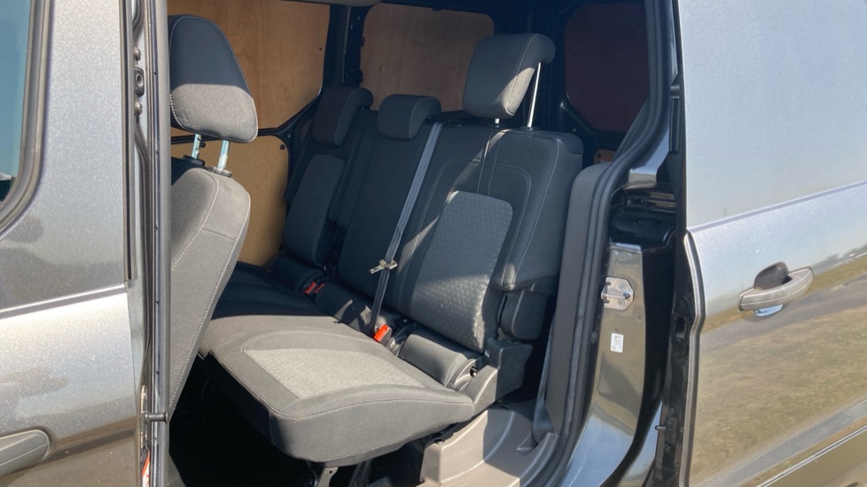 Ford Transit Connect 240 L2 Diesel 1.5 EcoBlue 100ps Trend D/Cab Van - Image 5