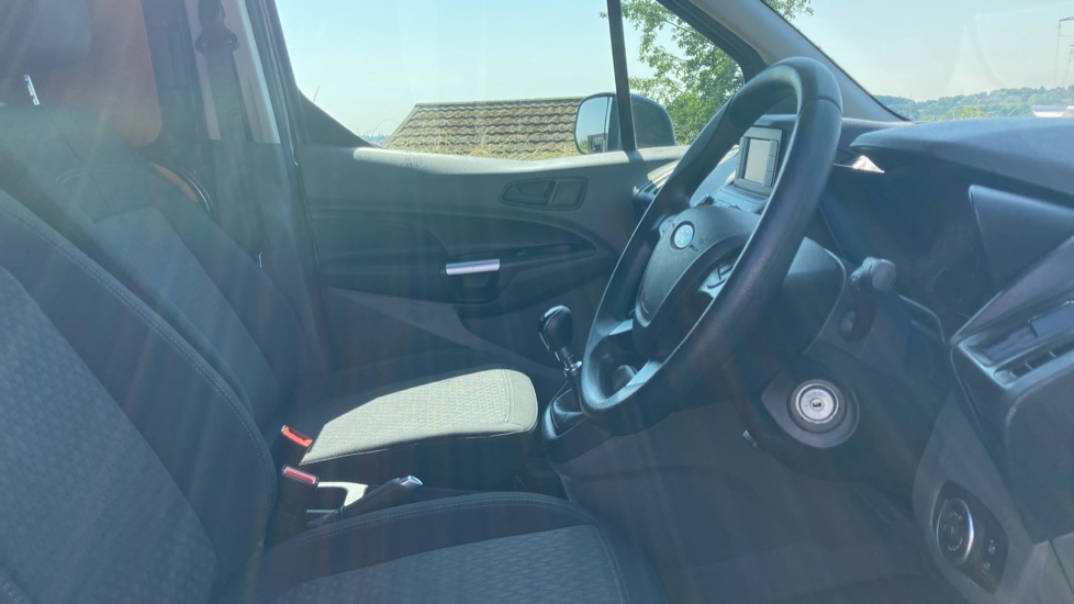 Ford Transit Connect 240 L2 Diesel 1.5 EcoBlue 100ps Trend D/Cab Van - Image 6
