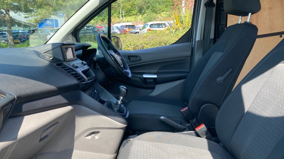 Ford Transit Connect 240 L2 Diesel 1.5 EcoBlue 100ps Trend D/Cab Van - Image 13