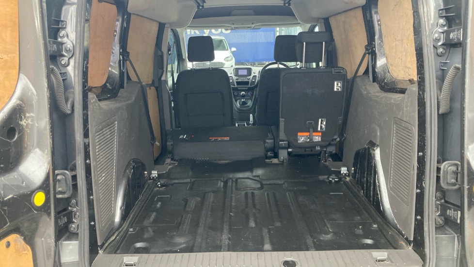 Ford Transit Connect 240 L2 Diesel 1.5 EcoBlue 100ps Trend D/Cab Van - Image 12