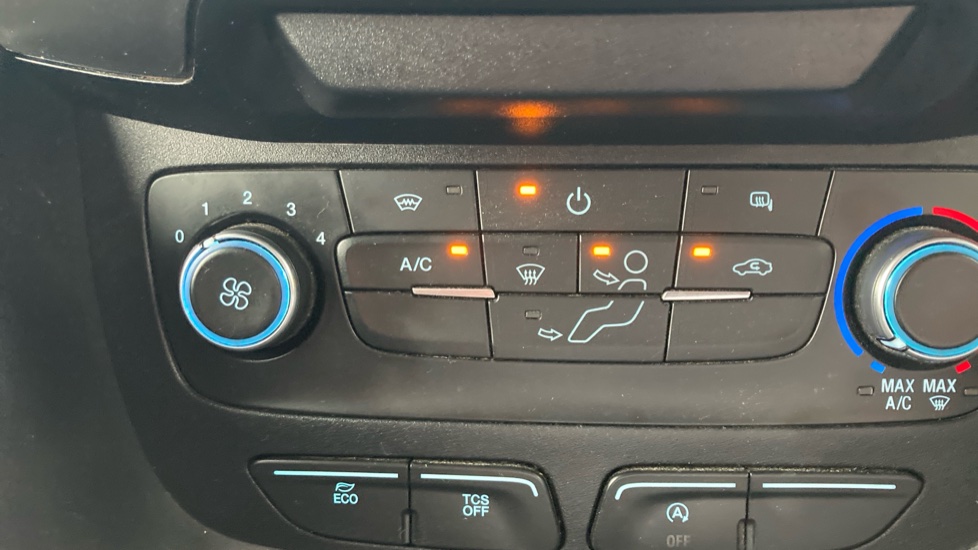 Ford Transit Connect 240 L2 Diesel 1.5 EcoBlue 100ps Trend D/Cab Van - Image 27