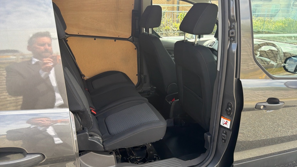 Ford Transit Connect 240 L2 Diesel 1.5 EcoBlue 100ps Trend D/Cab Van - Image 5