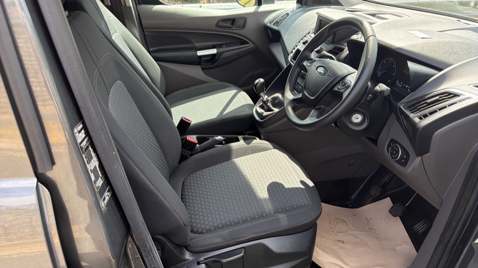 Ford Transit Connect 240 L2 Diesel 1.5 EcoBlue 100ps Trend D/Cab Van - Image 6