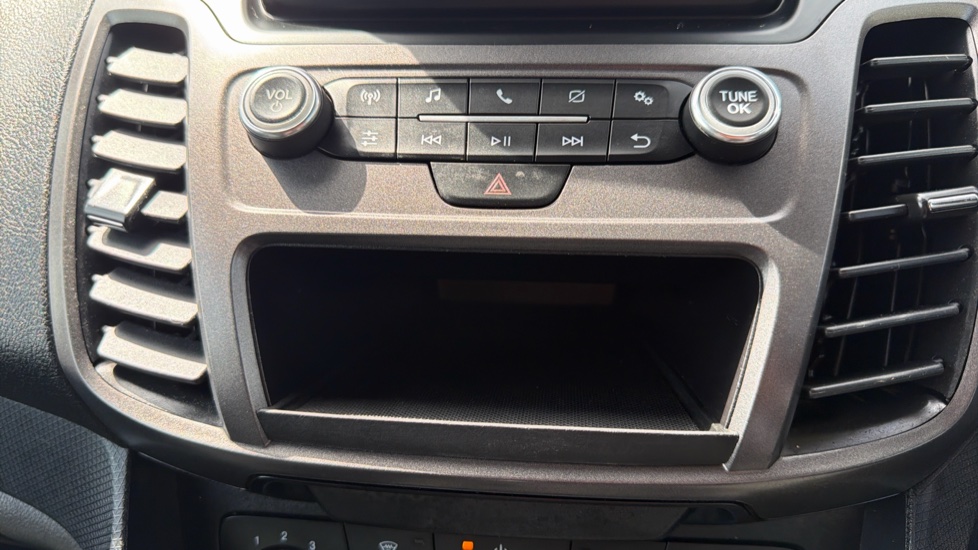 Ford Transit Connect 240 L2 Diesel 1.5 EcoBlue 100ps Trend D/Cab Van - Image 22