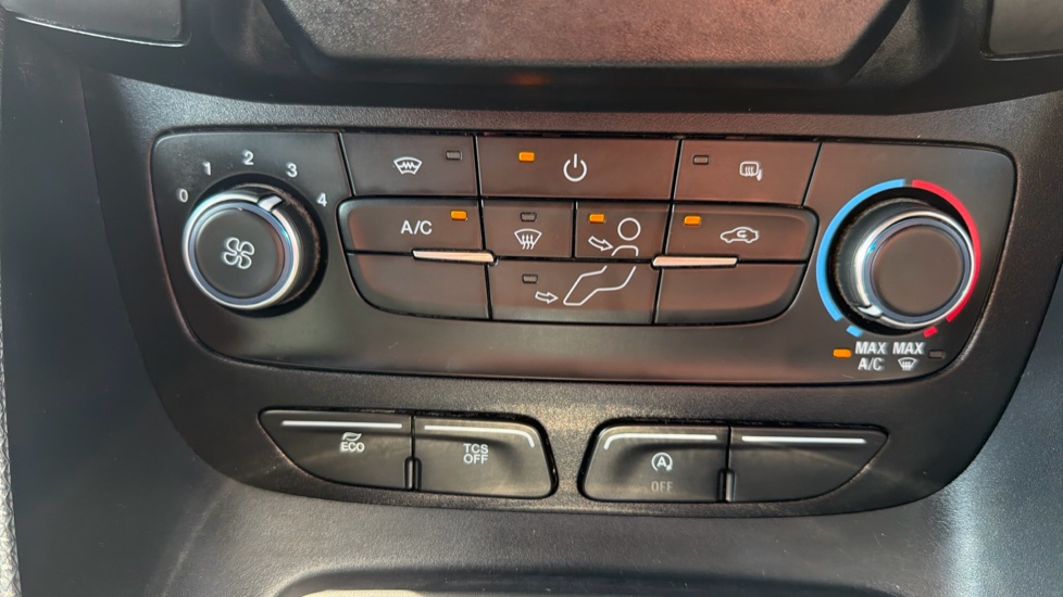Ford Transit Connect 240 L2 Diesel 1.5 EcoBlue 100ps Trend D/Cab Van - Image 23