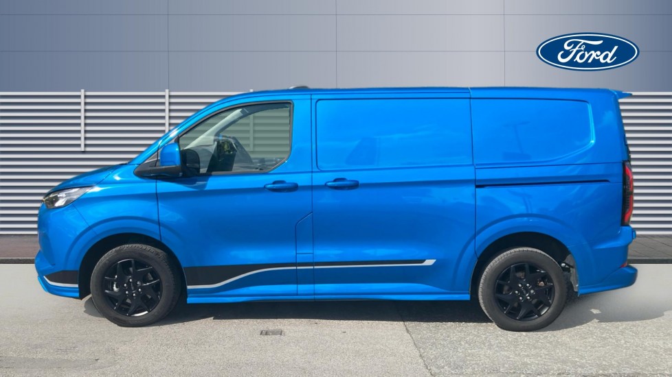 Ford Transit Custom E-320 L1 Rwd 160kW 65kWh H1 Van Sport Auto - Image 4