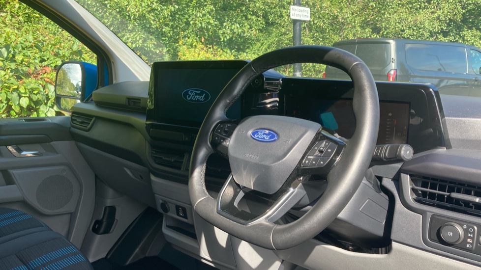 Ford Transit Custom E-320 L1 Rwd 160kW 65kWh H1 Van Sport Auto - Image 16