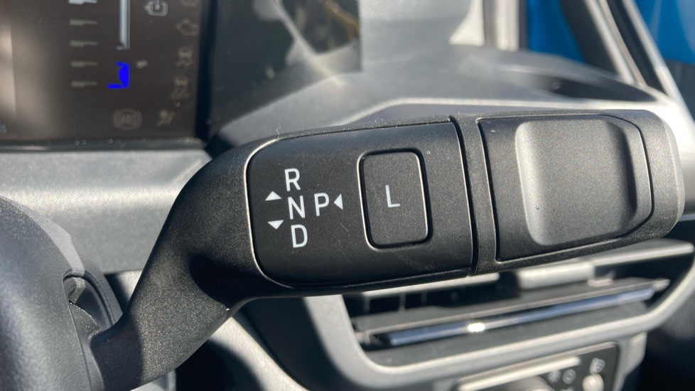 Ford Transit Custom E-320 L1 Rwd 160kW 65kWh H1 Van Sport Auto - Image 27