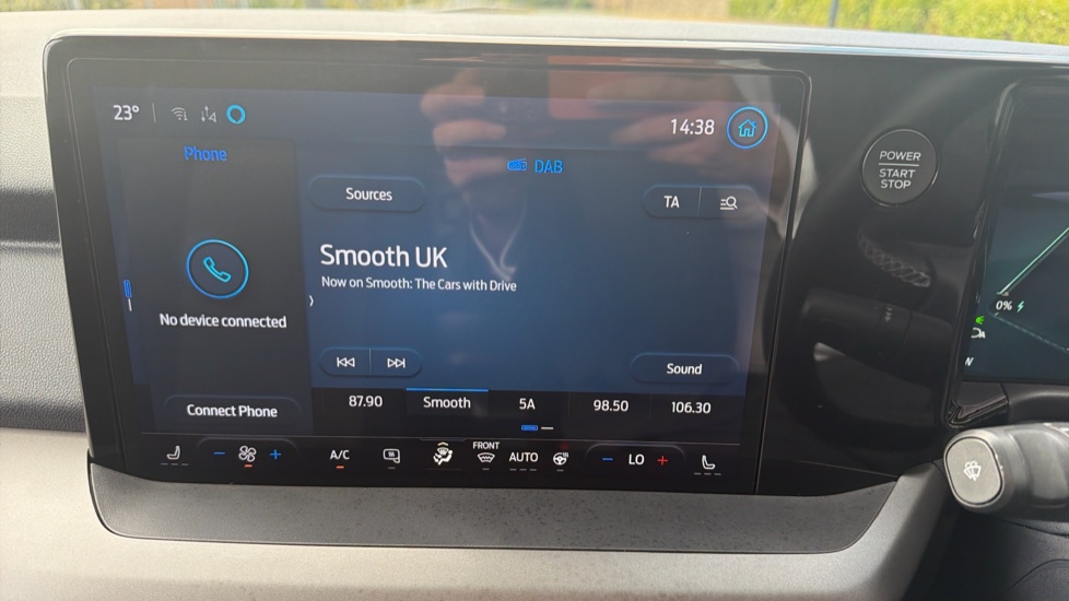 Ford Transit Courier E-Transit Courier 100kW 43kWh Trend Van Auto - Image 21