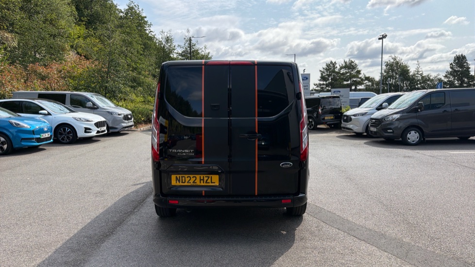 Ford Transit Custom 320 L1 Diesel Fwd 2.0 EcoBlue 170ps Low Roof D/Cab Sport Van - Image 11