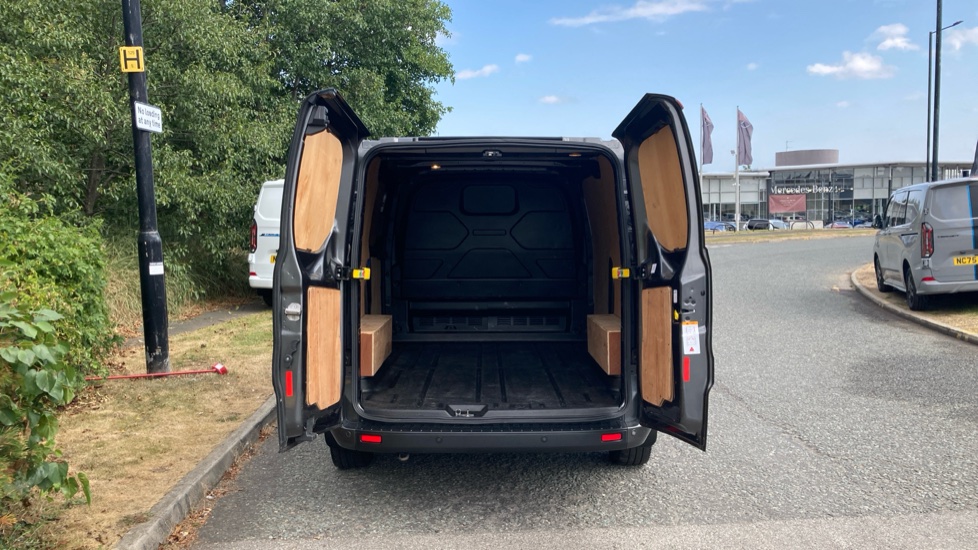 Ford Transit Custom 280 L1 Diesel Fwd 2.0 EcoBlue 130ps Low Roof Trend Van - Image 4